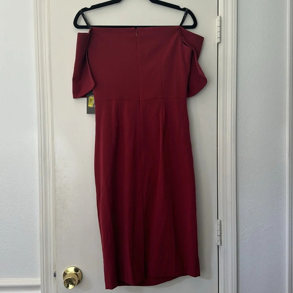 Dark Red Vince Camuto Off Shoulder Sheath Dress New with tags size 8 - Picture 4 of 9
